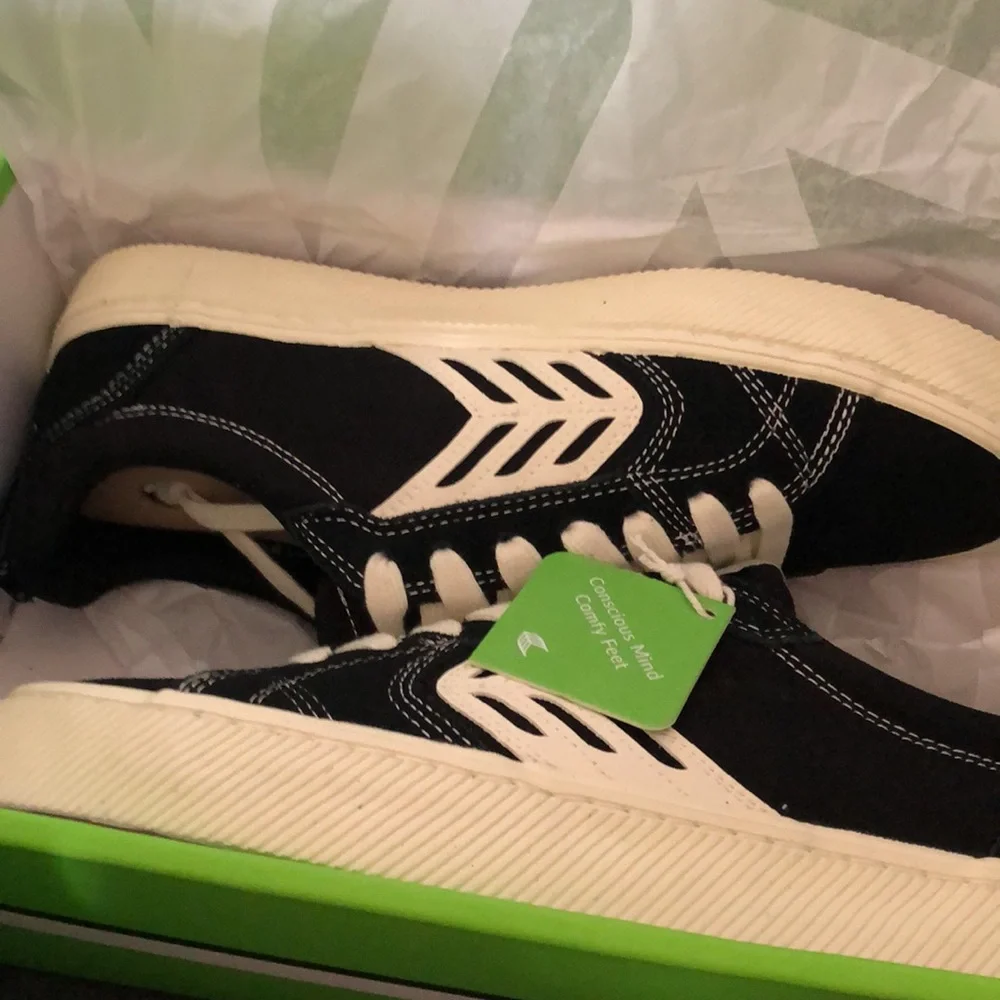 Cariuma Catiba ProBlack Suede Canvas Contrast Thread Ivory Sneaker new 8.5 men_5